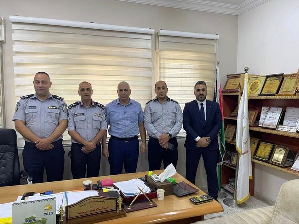 بلدية ابوديس تستقبل مدير الدفاع المدني – محافظة القدس